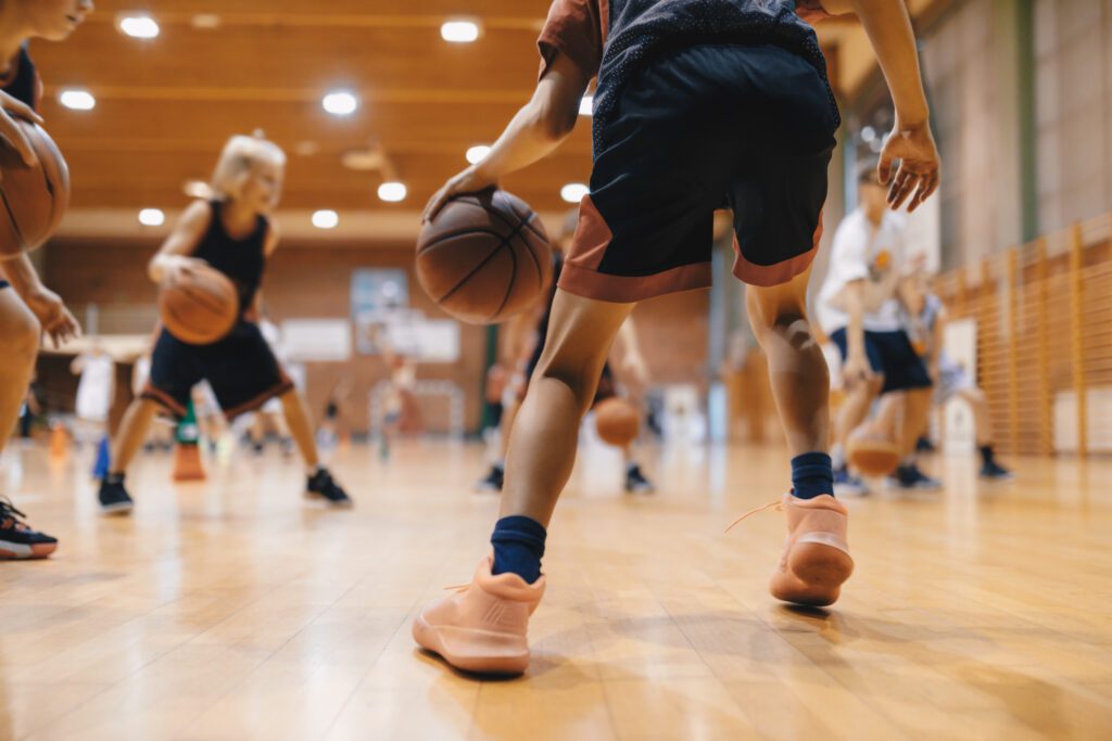 youth sports basketball
competitive or recreational?
